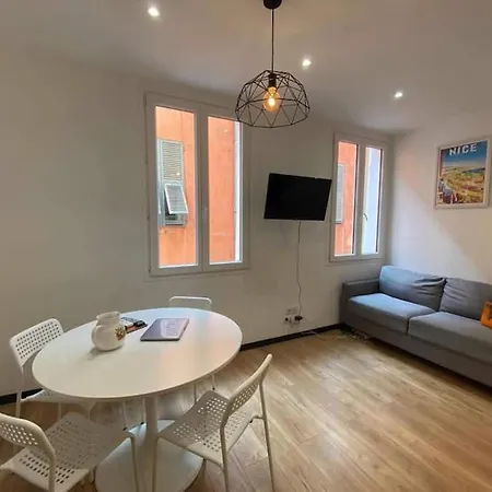 Apartman Charming In *