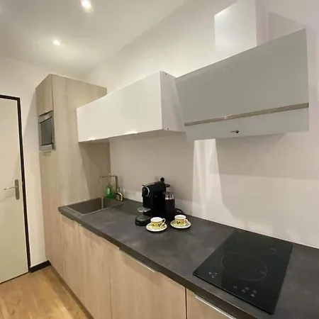 Charming In Apartment *